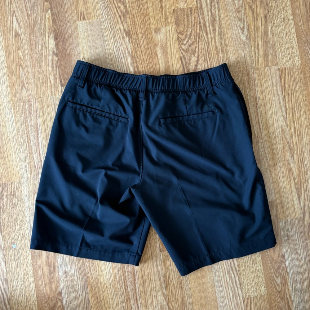 NWOT Under Armour golf shorts - Picture 4 of 7